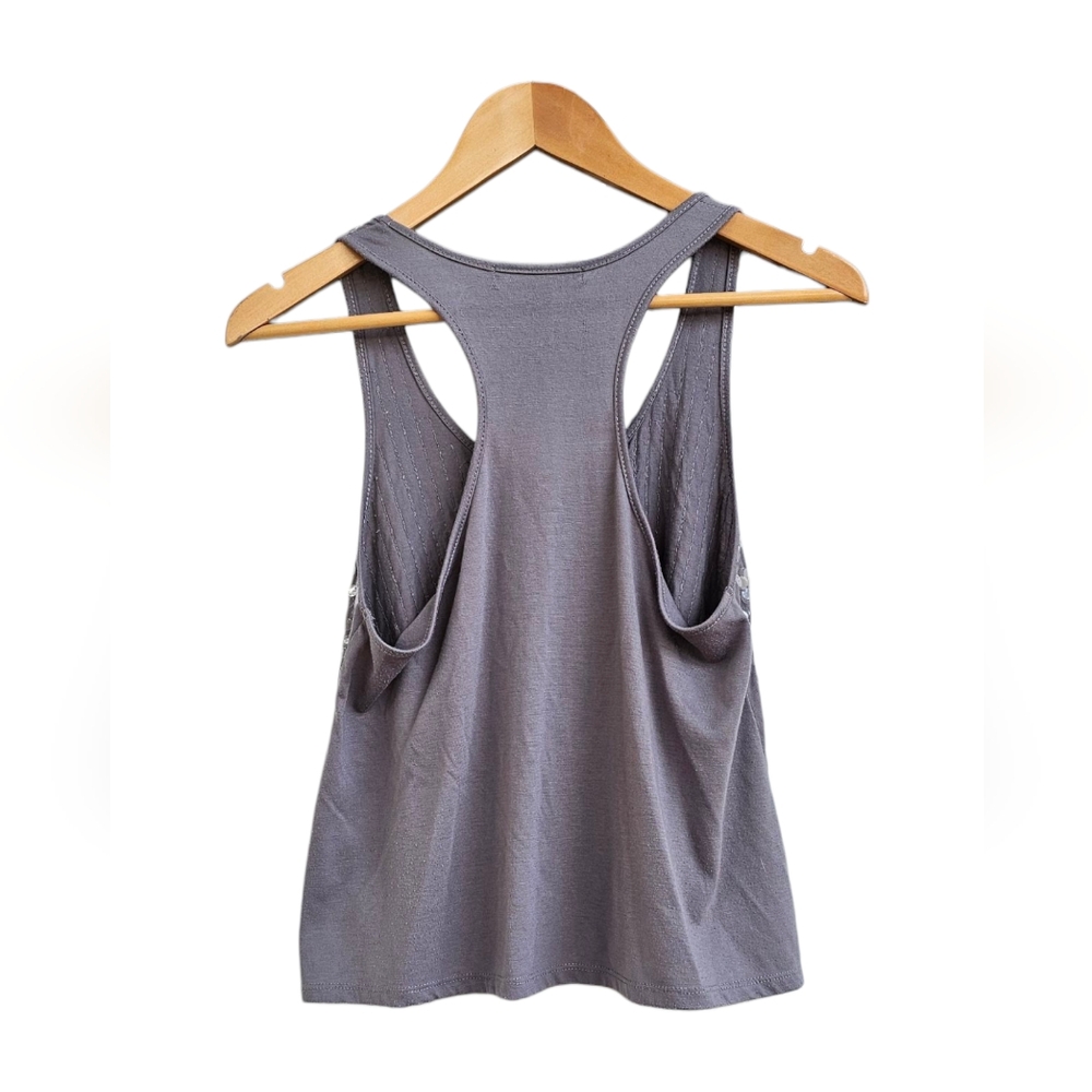 Almodt Famous - Sequin Cropped Shimmery Tank Top - Picture 2 of 10